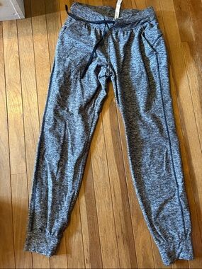 lululemon athletica Women's Gray Heather Joggers